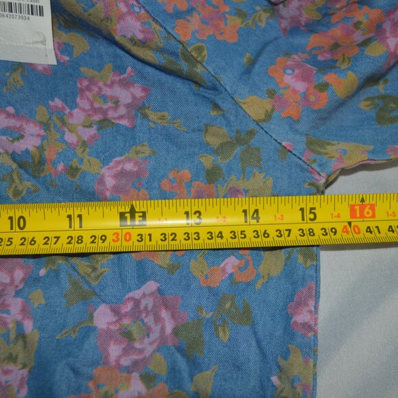 Girls floral shirt sz large NWT Epic Threads cut out shoulders - Picture 3 of 4